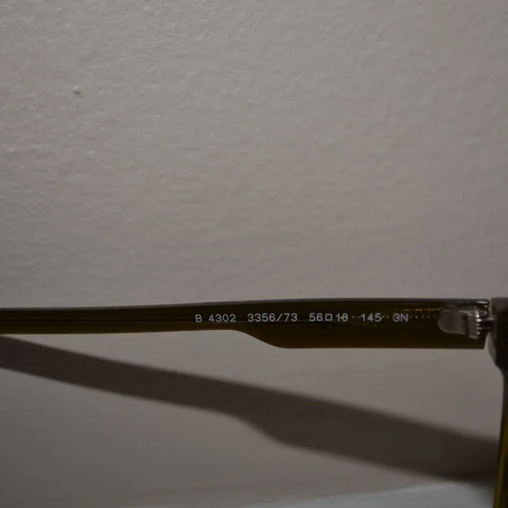 Burberry London Olive Green Men's/Unisex Sunglasses Italy 4302 3356/73 No Case